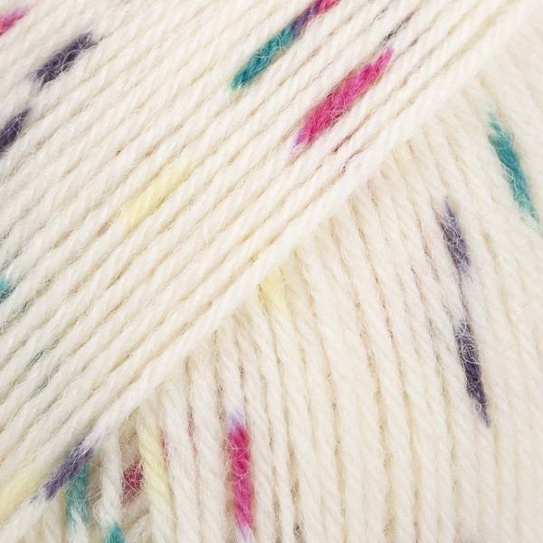 drops fabel uogos ir grietinėlė priartintas