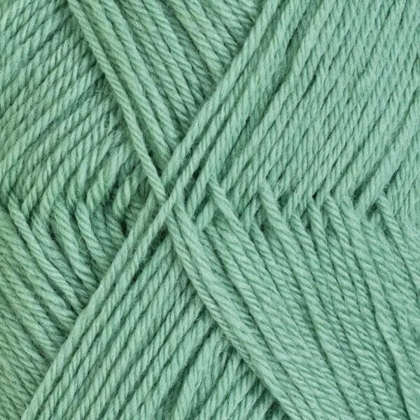 rauma babygarn šviesiai žalia priartintas