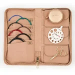 knitpro clay valų ir mezgimo priemonių dėklas pavyzdys su priemonėmis