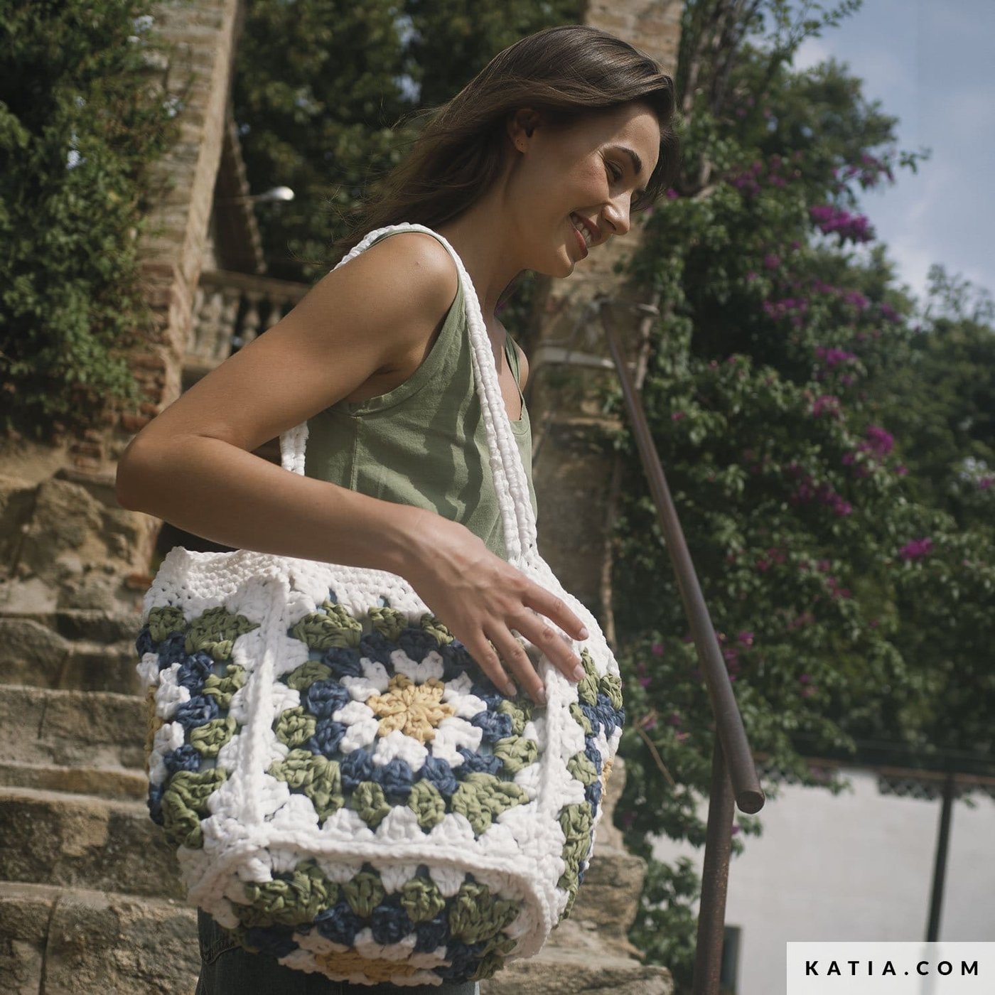 Nėrimo katalogas Katia BAG TO BASICS - 27 rankinių modeliai 5 katia wow zurnalas 11